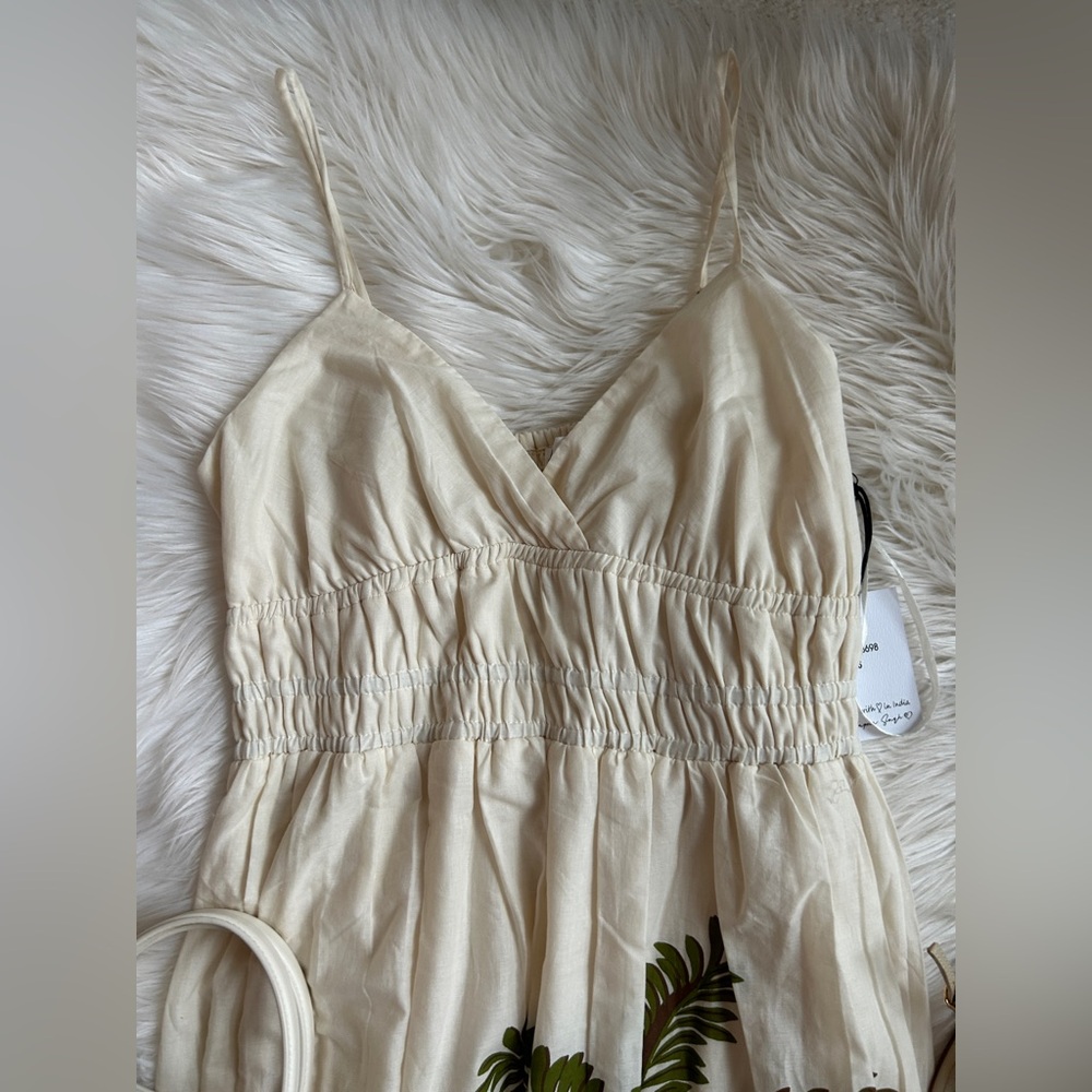 Elegant Cream Maxi Dress with Palm Tree Design - Picture 10 of 16